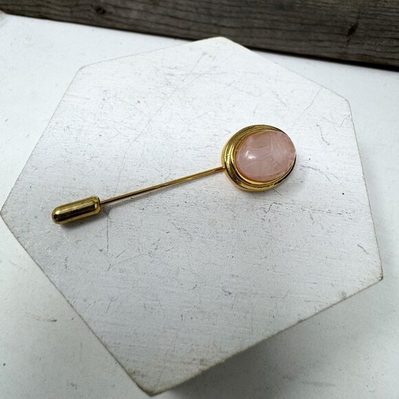 Gold Tone Stick Pin With Oval Rose Quartz Gemstone Scarab design - Picture 4 of 6